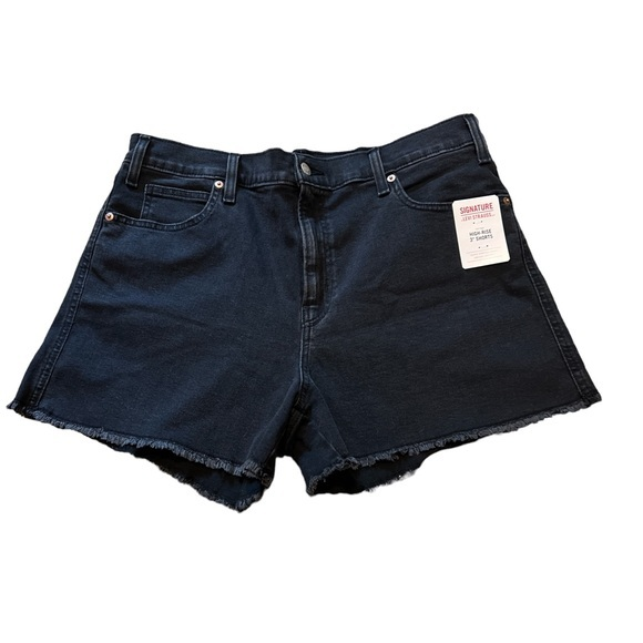 Signature by Levi Strauss & Co. Women's Heritage 3-inch Cutoff Shorts Sz 16‎ - Picture 1 of 7